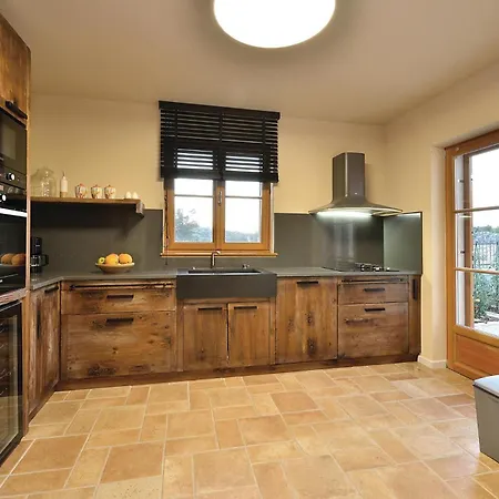 בית נופש Pet Friendly In With Sauna יאדריה