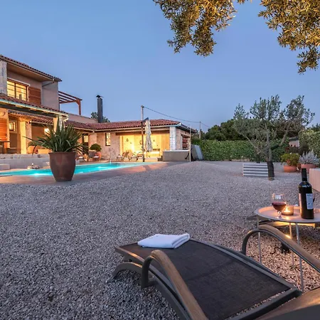 Lovely In With Wifi Prázdninový dům Jadrija