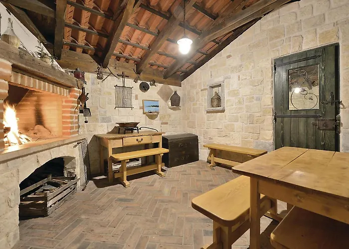 Lovely In With Wifi בית נופש יאדריה