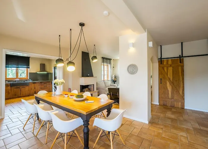 בית נופש Lovely In With Wifi *