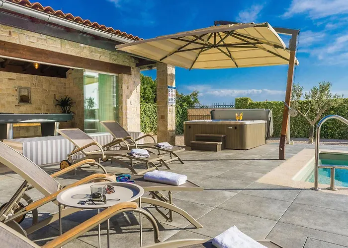 בית נופש Lovely In With Wifi