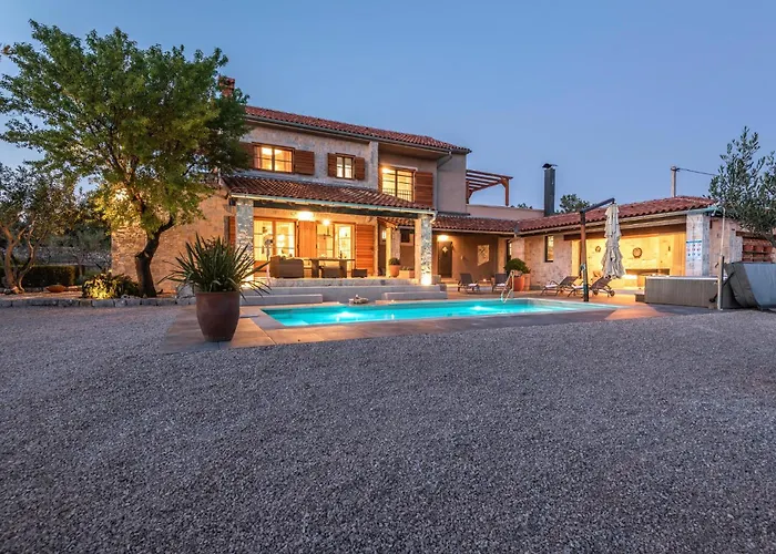 Lovely In With Wifi בית נופש