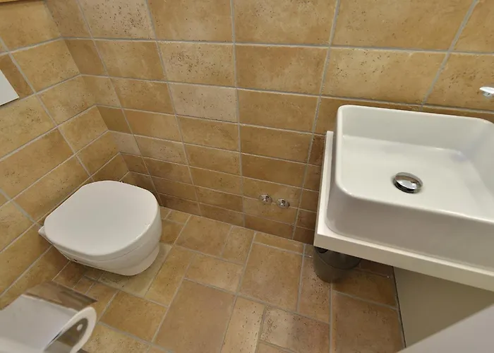 Lovely In With Wifi בית נופש יאדריה